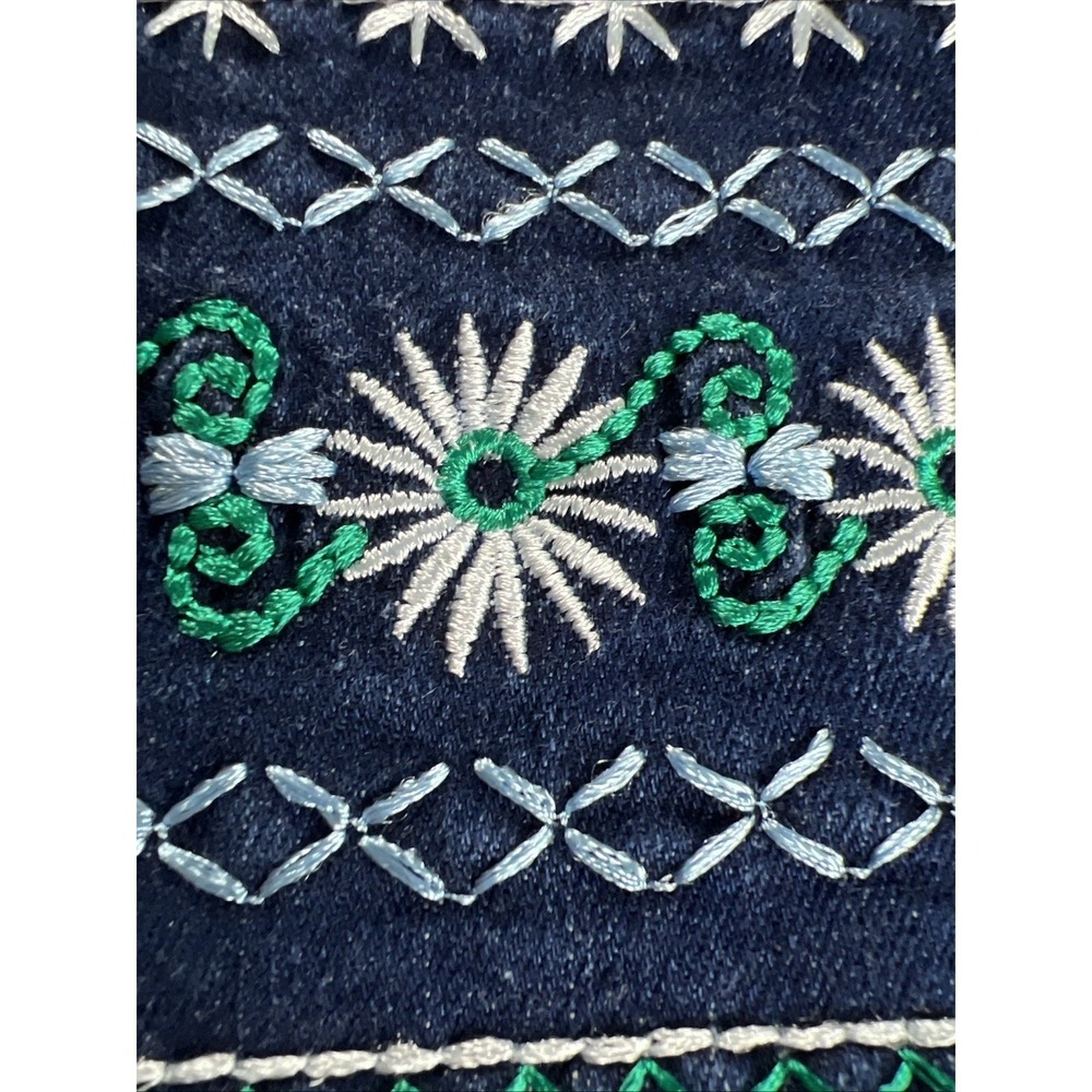 Allison Daley Womens Capri Pants 24W Floral Hem Pull-On Stretch Dk. Indigo F19 - Picture 16 of 16
